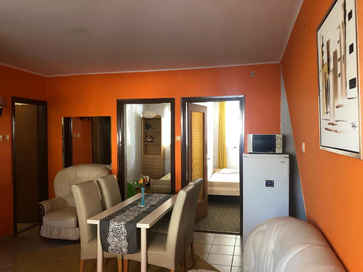 Jesolo Apartmanhaz Balatonkeresztúr Exterior foto