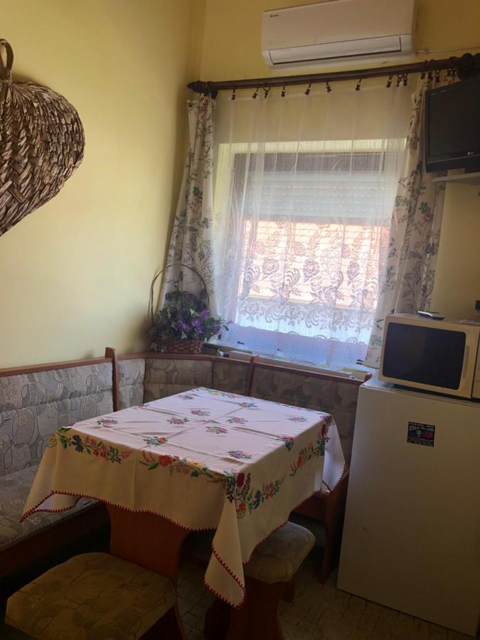 Jesolo Apartmanhaz Balatonkeresztúr Exterior foto